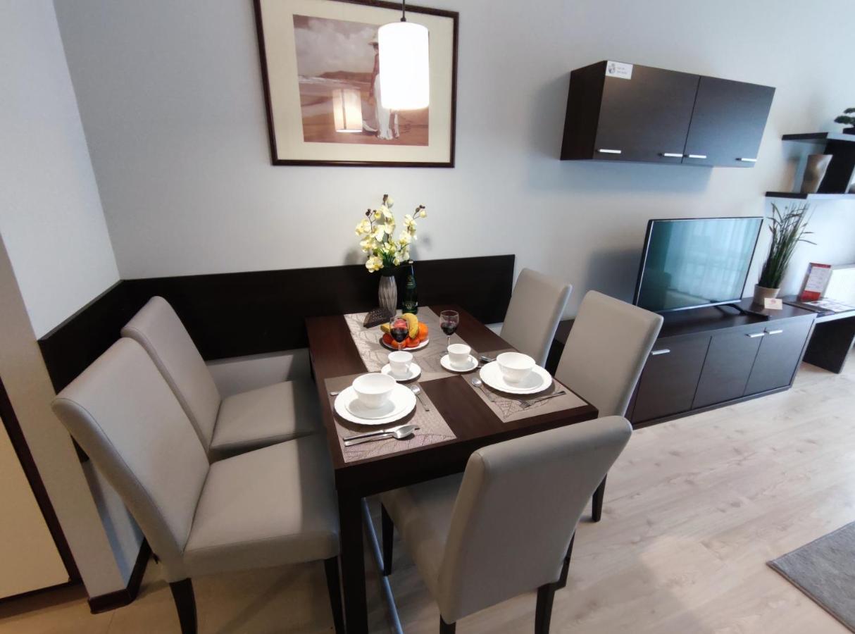 Apartament Przy Hotelu Aquarius 코워브제크 외부 사진