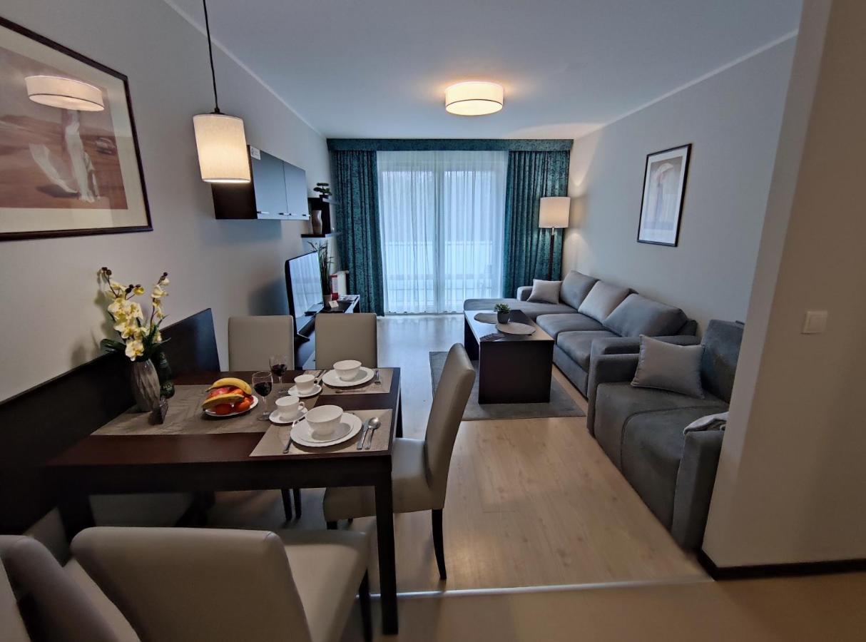 Apartament Przy Hotelu Aquarius 코워브제크 외부 사진