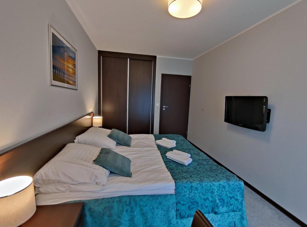 Apartament Przy Hotelu Aquarius 코워브제크 외부 사진